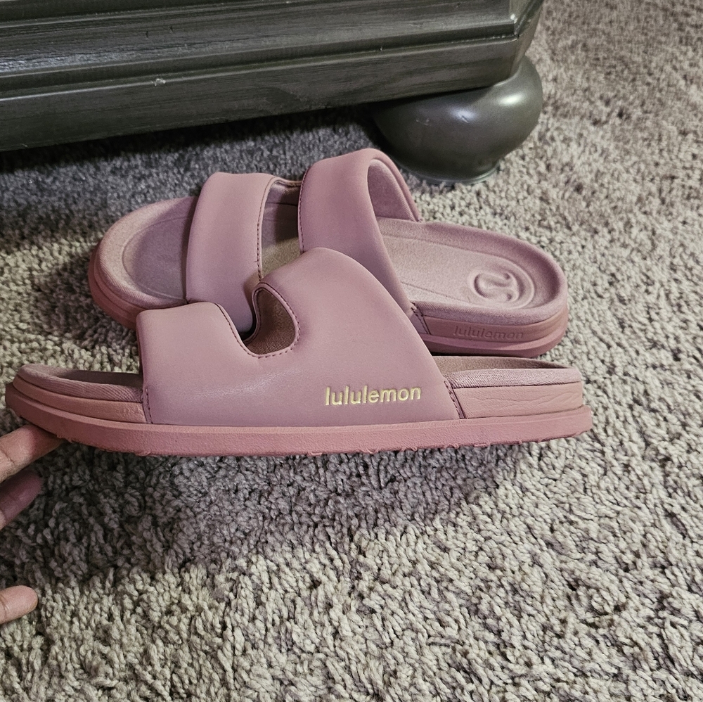Lululemon Restfeel Slides - Picture 6 of 11